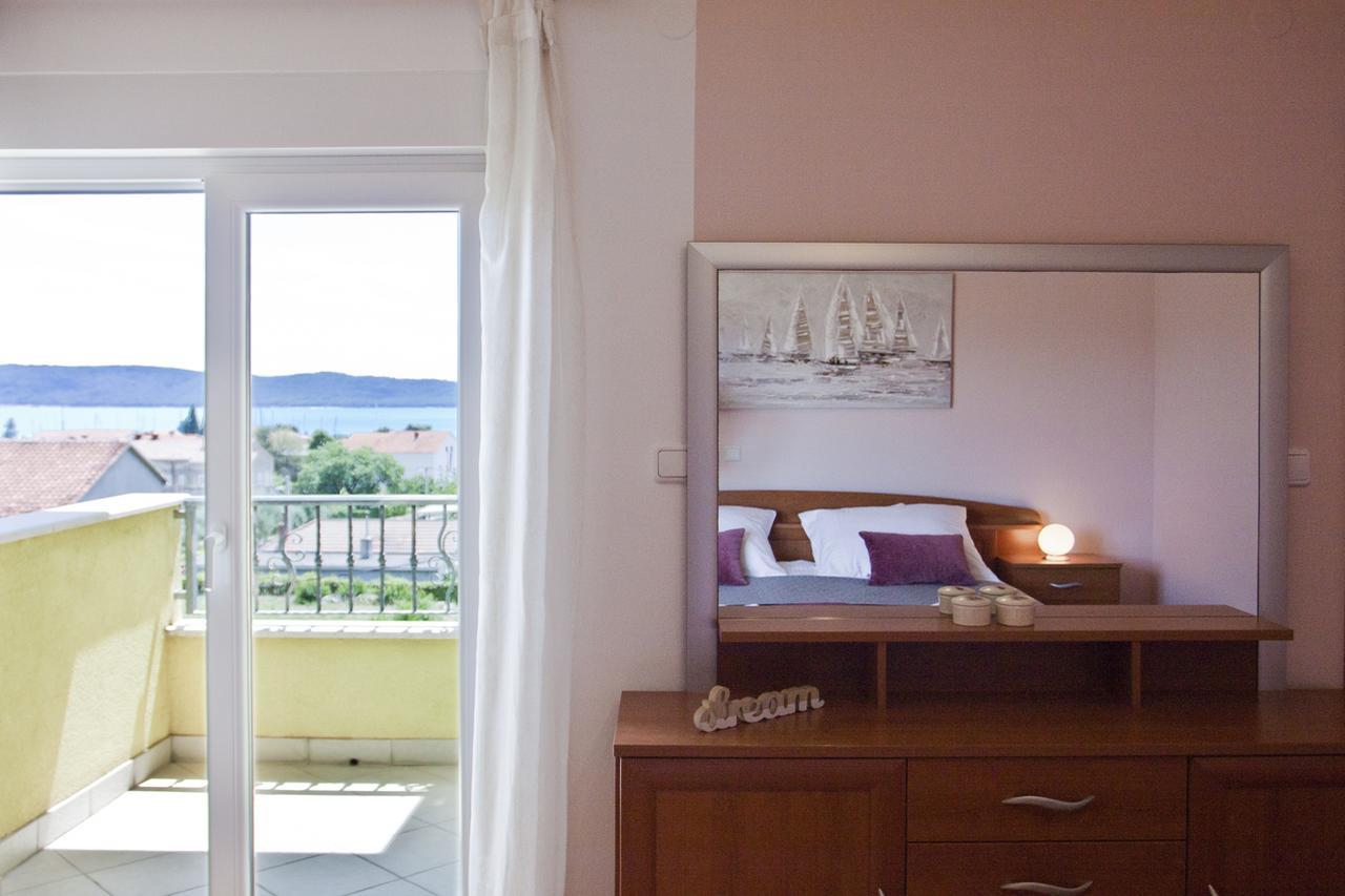 Apartment Noel Kaštela Eksteriør bilde